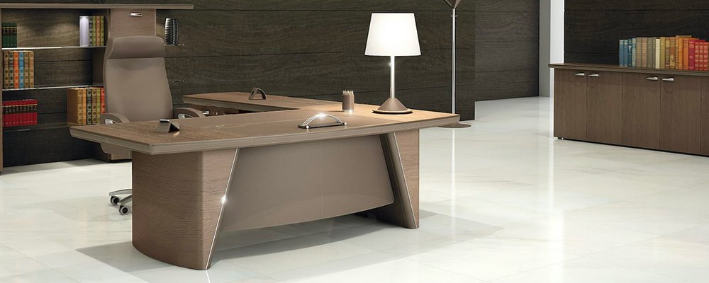 Bureau met aanbouwblad en dressoir