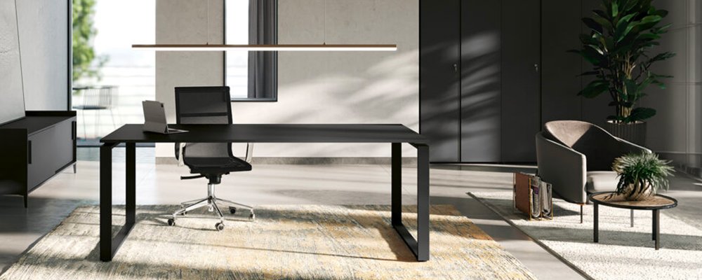 Bureau met bureaustoel