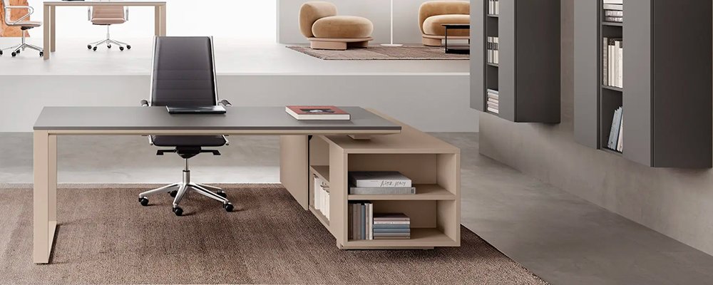 Bureau met aanbouwblad en dressoir